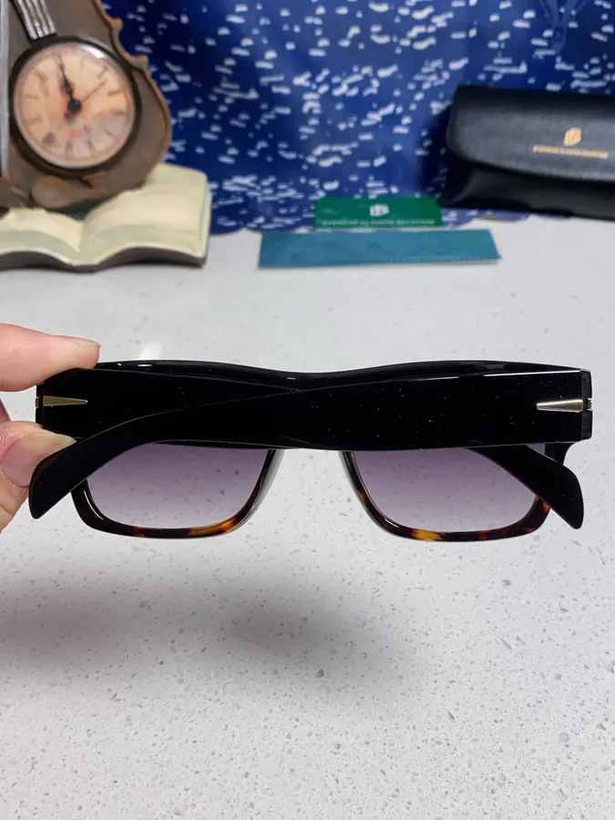 DAVID BECKHAM 2025 New Large Frame Minimalist Sunglasses for Men and Women