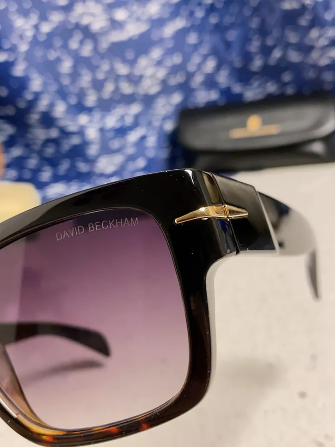 DAVID BECKHAM 2025 New Large Frame Minimalist Sunglasses for Men and Women