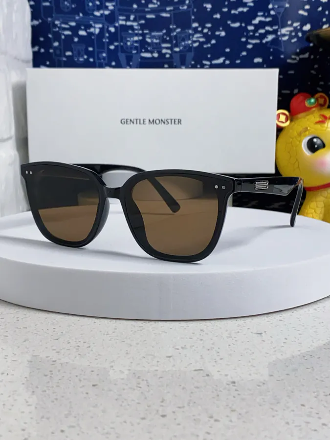 Gentle Monster Heizer Square Sunglasses for Women