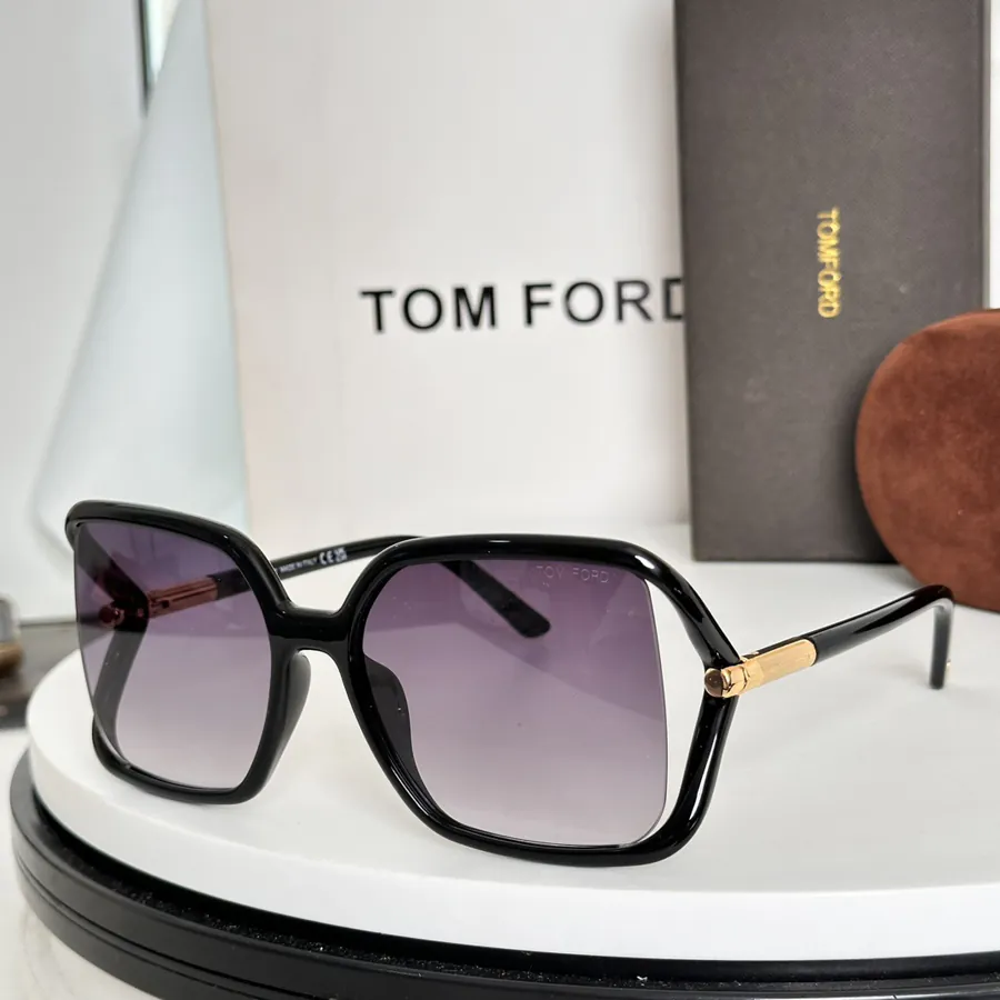 TOMFORD Solange Frame