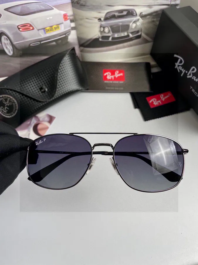 Ray.Ban Men's Polarized Sunglasses with Premium Frame