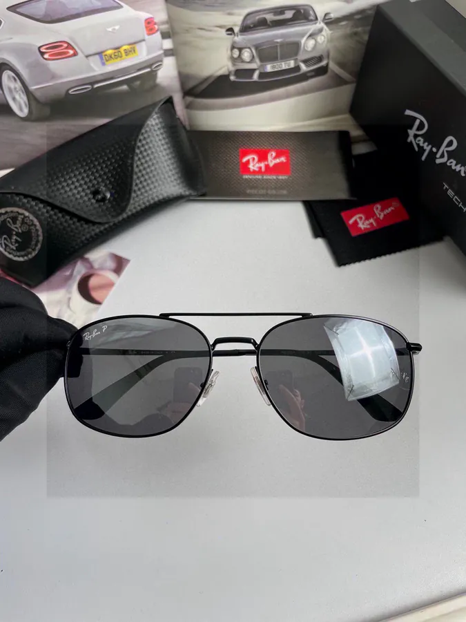 Ray.Ban Men's Polarized Sunglasses with Premium Frame