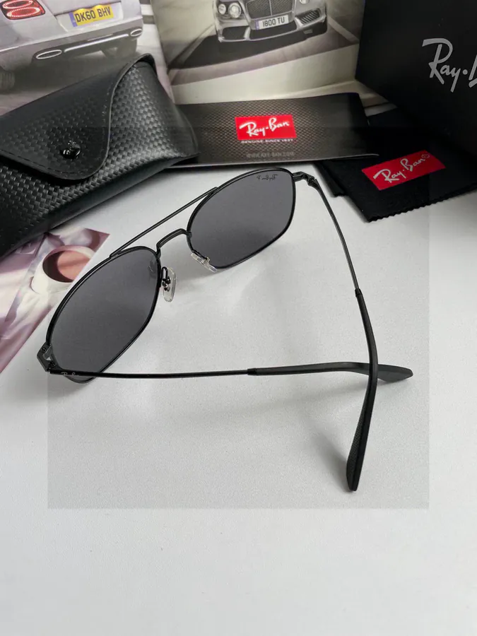 Ray.Ban Men's Polarized Sunglasses with Premium Frame