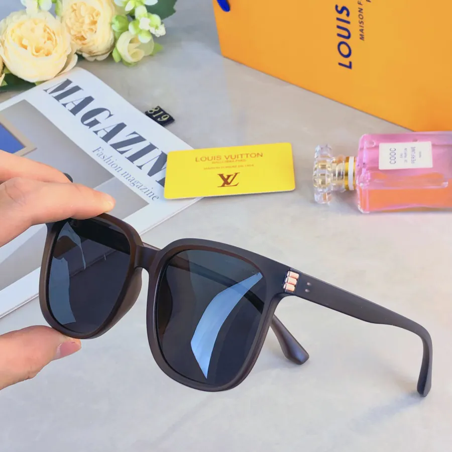 Louis Vuitto Square Polarized Sunglasses Fashion Aviator Style for Men and Women