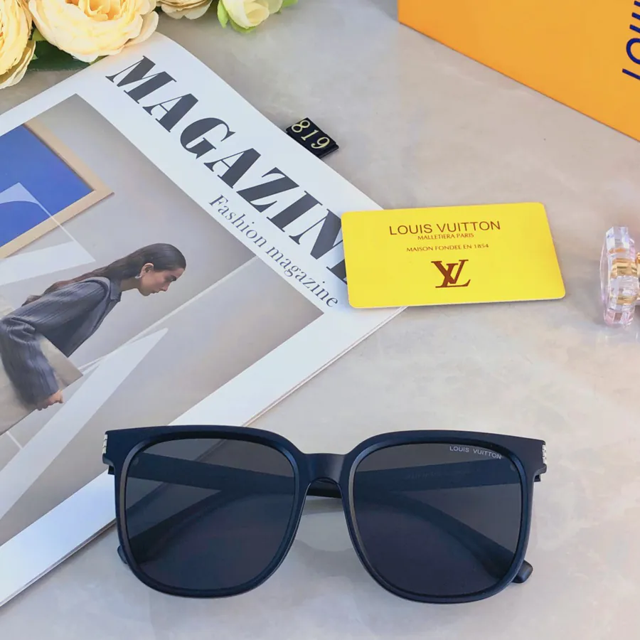 Louis Vuitto Square Polarized Sunglasses Fashion Aviator Style for Men and Women