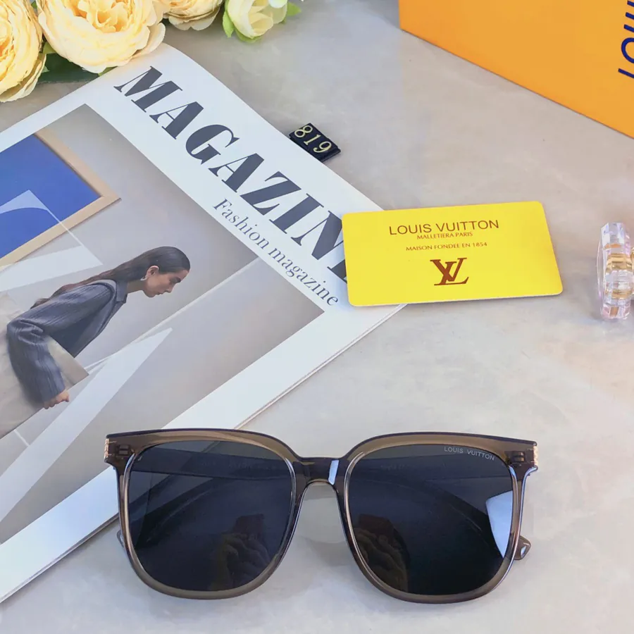 Louis Vuitto Square Polarized Sunglasses Fashion Aviator Style for Men and Women