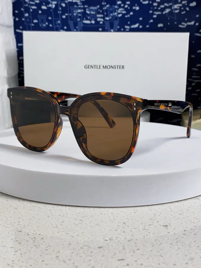 P75 Gentle Moster Square Frame Fashion Sunglasses