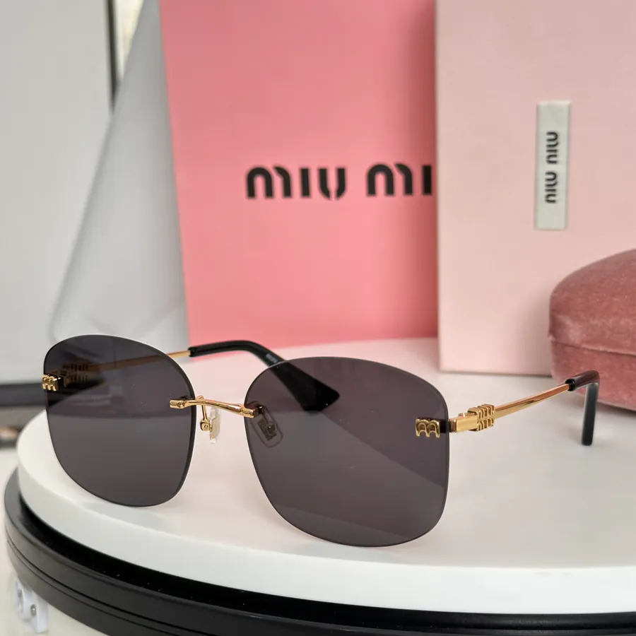 MIU MI* Bucket Bag