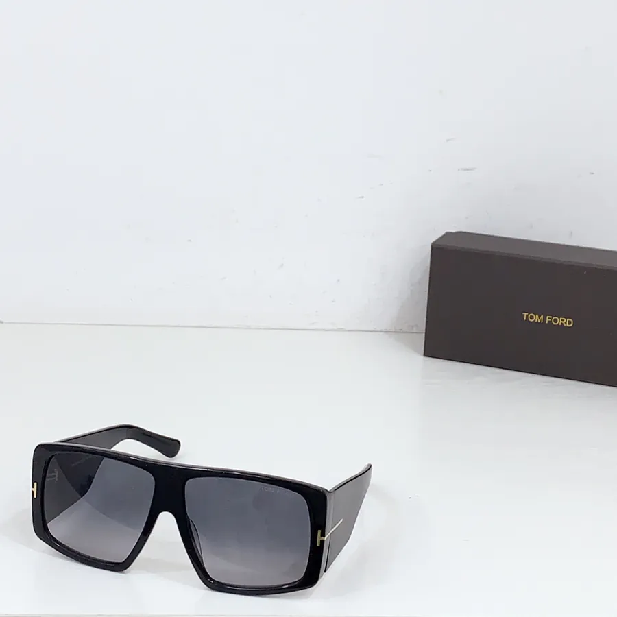 Tom Ford P100 Raven Oversized Frame