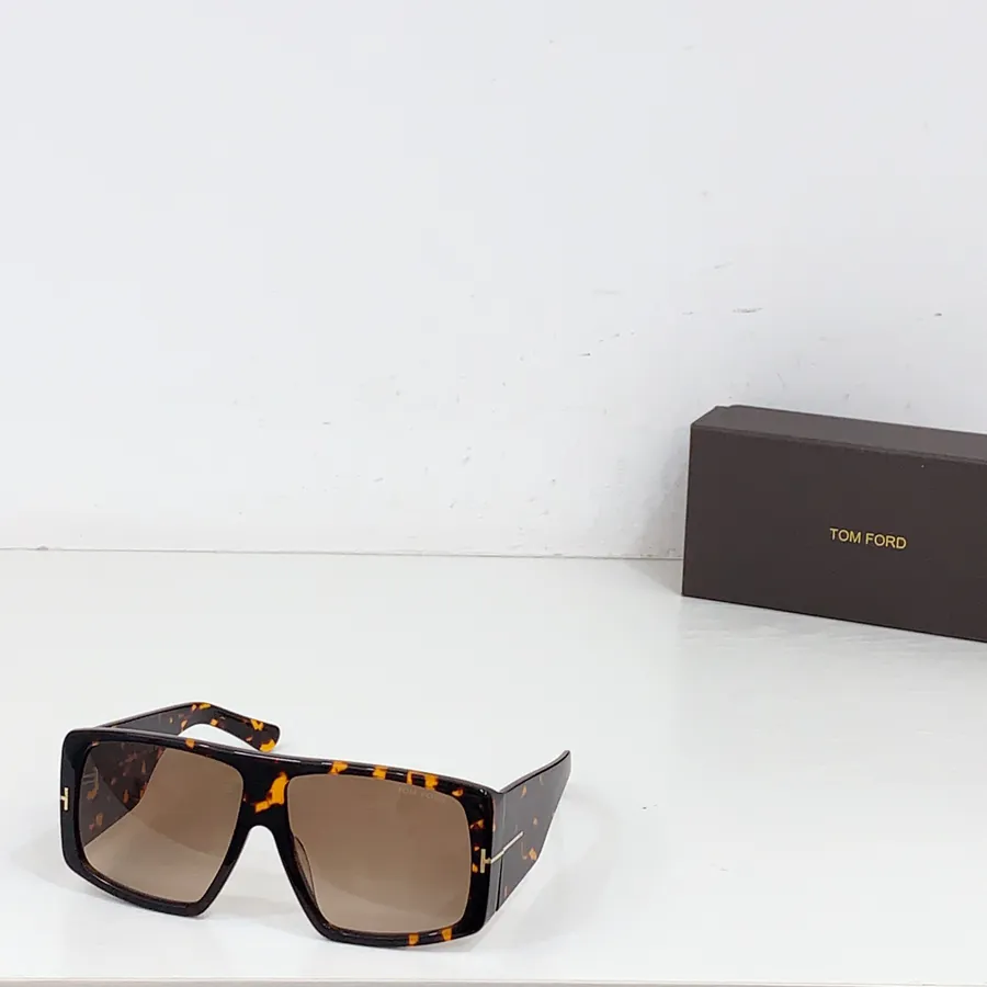Tom Ford P100 Raven Oversized Frame