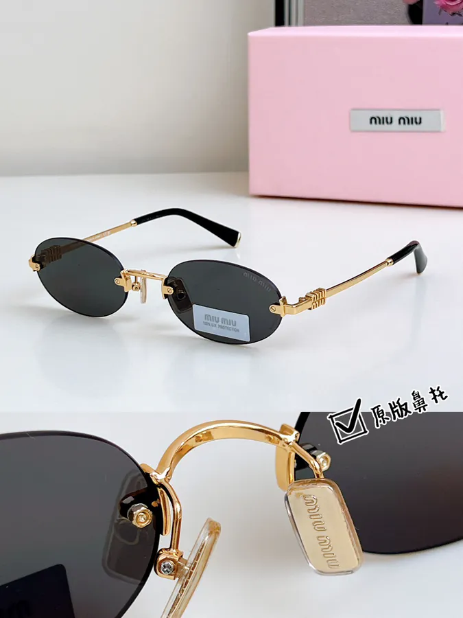 MIU MI* Bucket Bag with Original Nose Strap