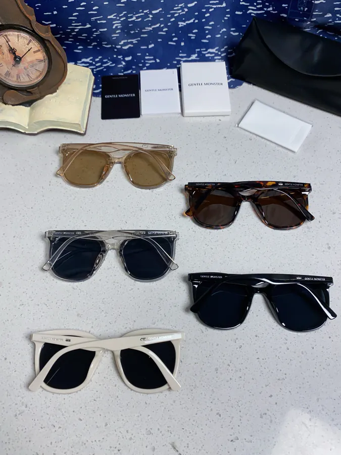 P75 Gentle Moster (GM) Square Frame Trendy Fashion Oversized Sunglasses