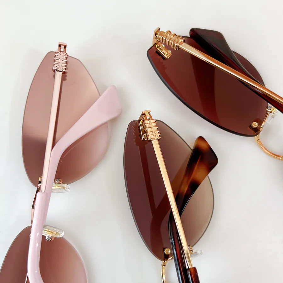 MIU MI* Bucket Bag