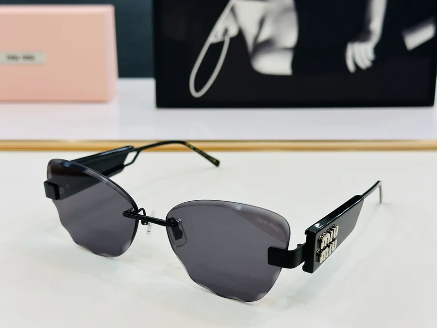 Mistral MU127AV Women's Sunglasses