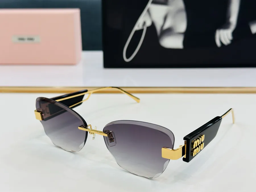 Mistral MU127AV Women's Sunglasses