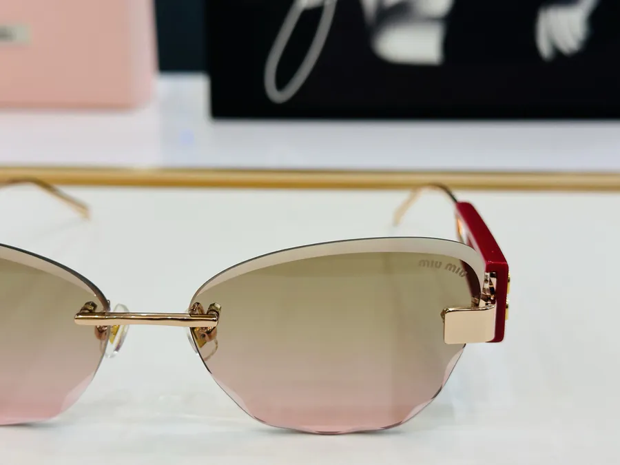 Mistral MU127AV Women's Sunglasses
