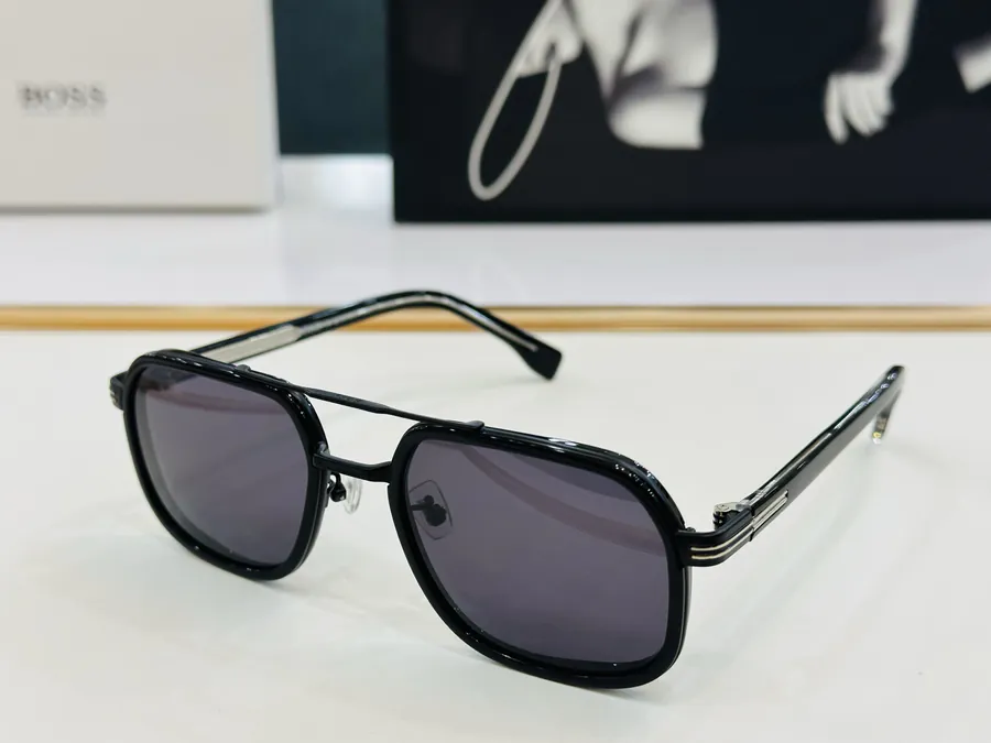 BOSS 1724S Classic Frame Polarized Sunglasses