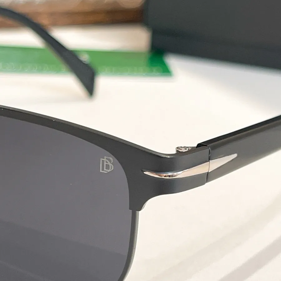 DAVID BECKHAM Polarized Sunglasses