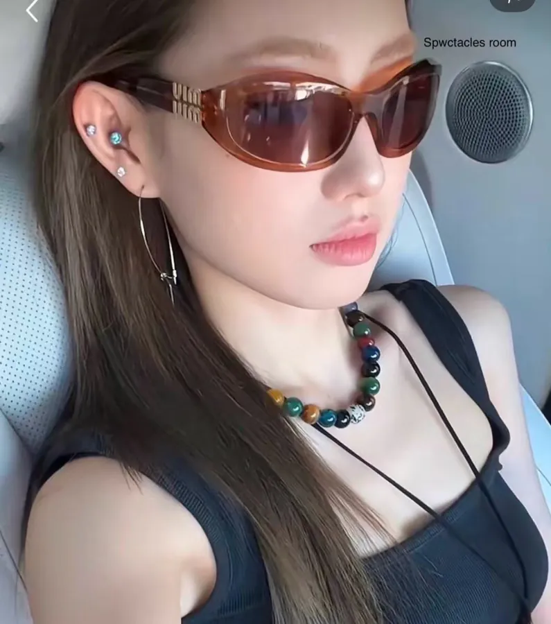 MIU MI* Bucket Bag