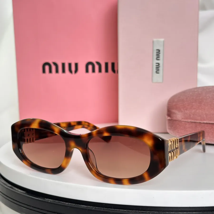 MIU MI* Bucket Bag