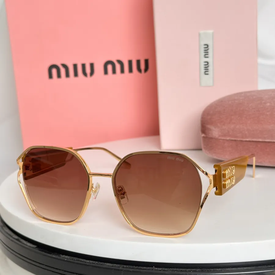MIU MI* Bucket Bag