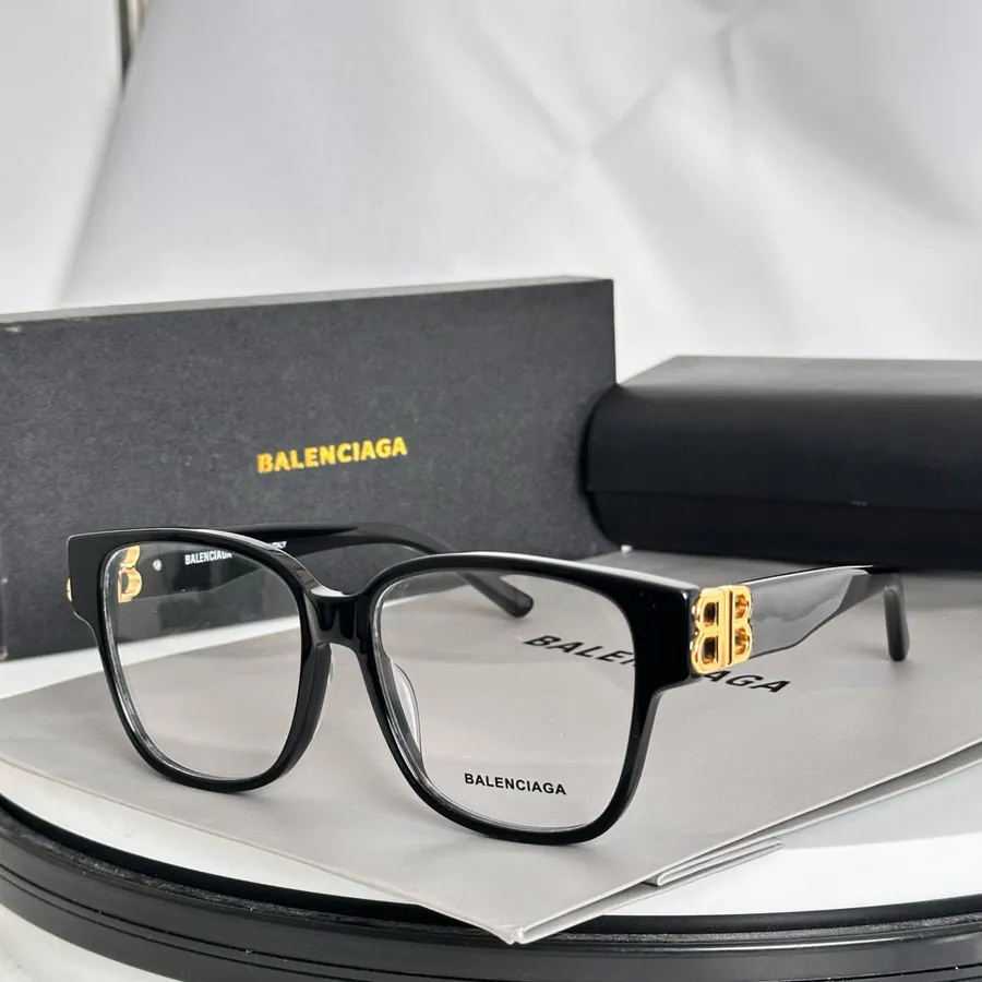 Balencia* Parisian BB0104 Square Frame Sunglasses