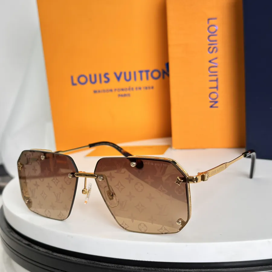 LOUIS Bucket Bag