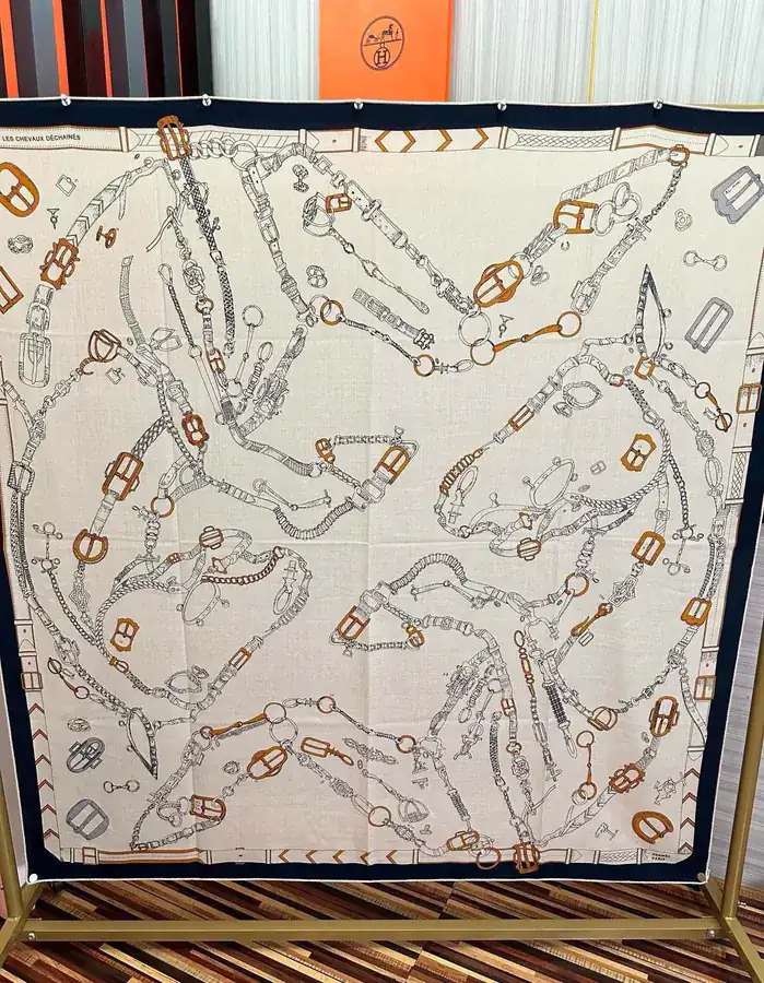 Ames Double Sided Same Color Wool Scarf