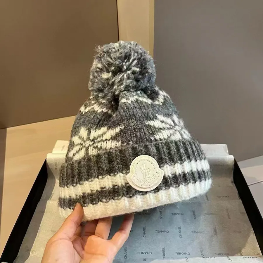 Monte New Knit Wool Beanie with Lining