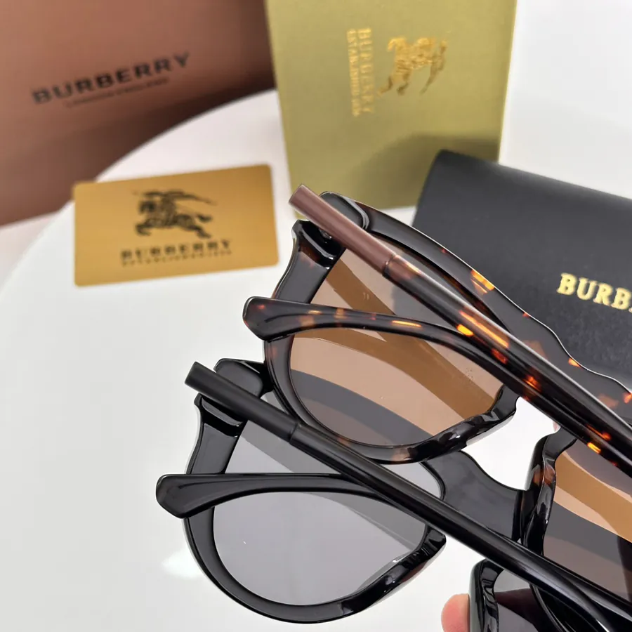 BURBERR* OBE4427