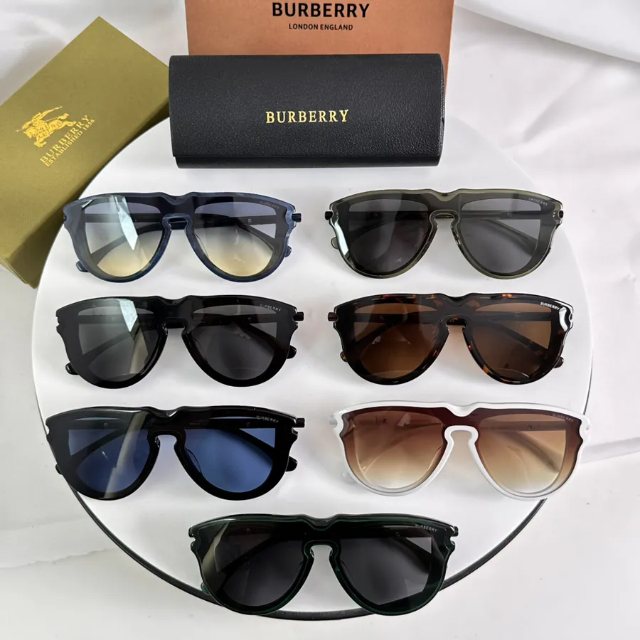 BURBERR* OBE4427