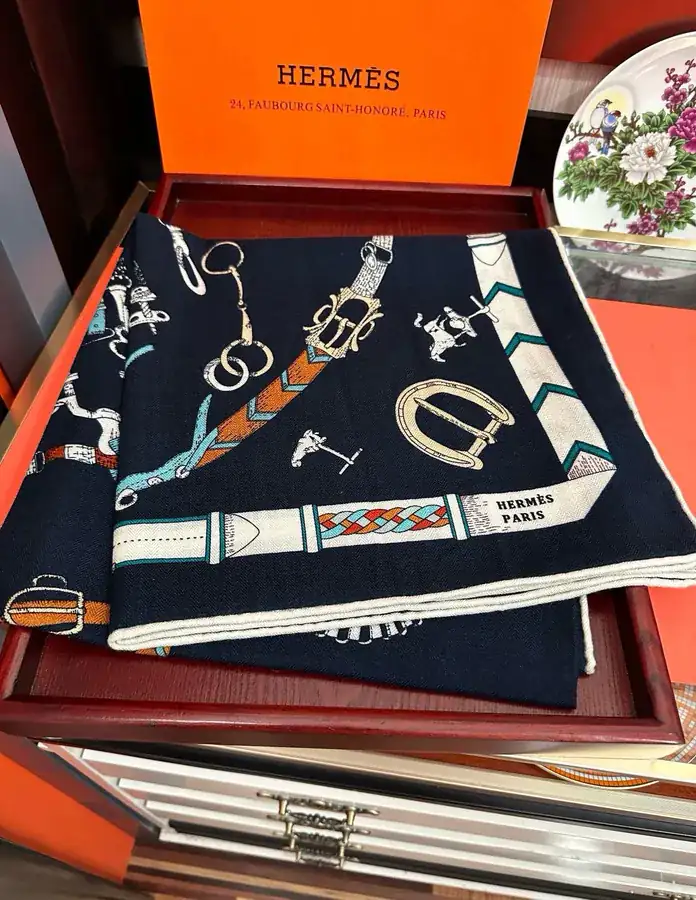 Ames P205 Luxury Scarf Double Sided Color Premium Craftsmanship