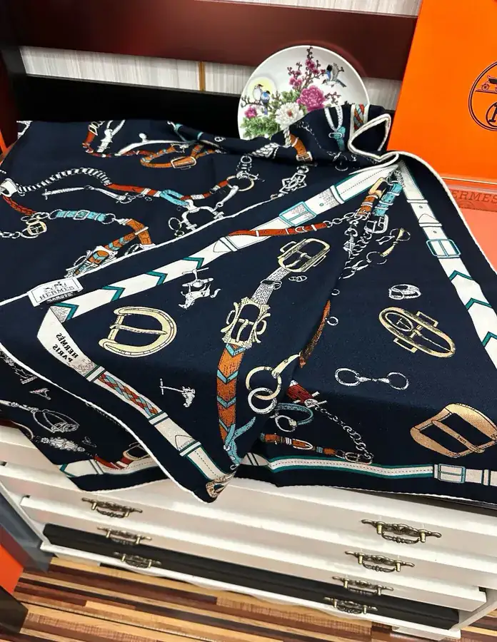Ames P205 Luxury Scarf Double Sided Color Premium Craftsmanship