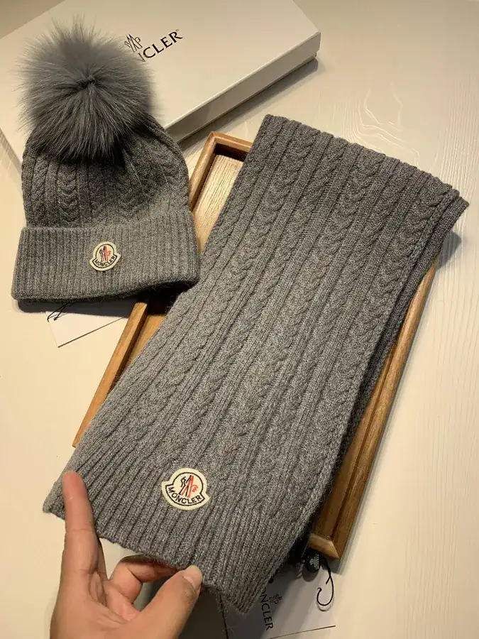 Monte Classic Wool Fox Trim Winter Bag