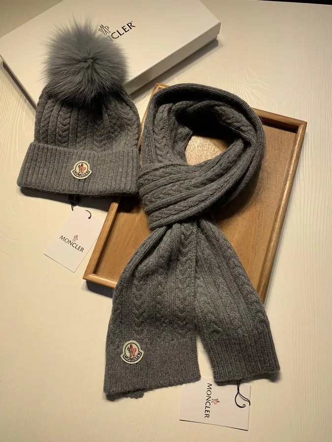 Monte Classic Wool Fox Trim Winter Bag