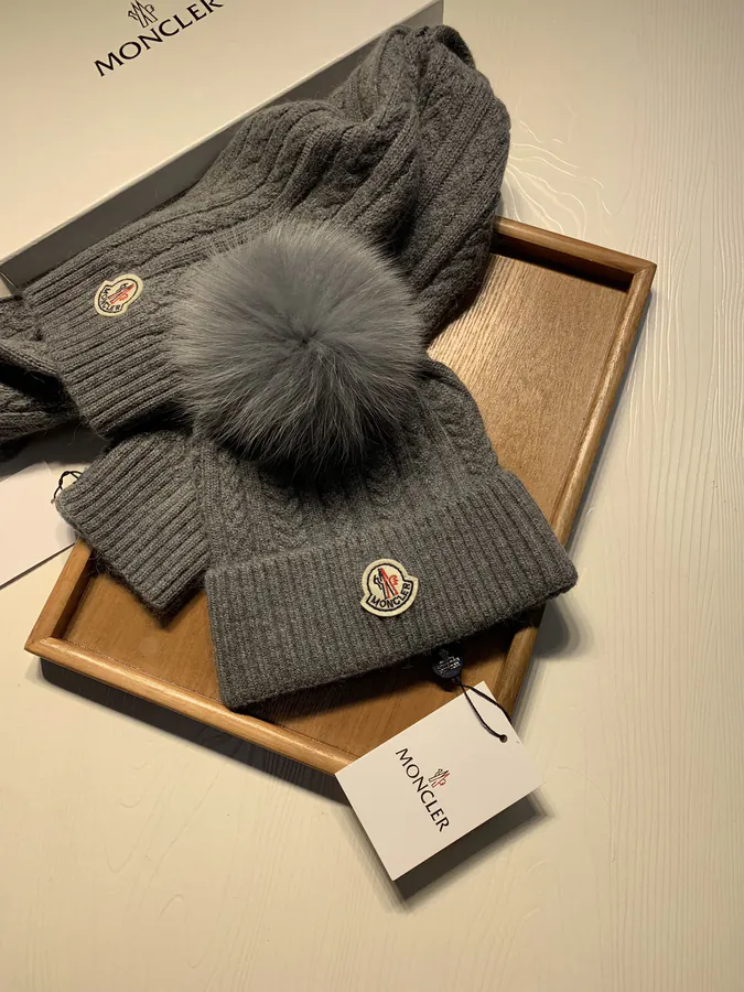 Monte Classic Wool Fox Trim Winter Bag