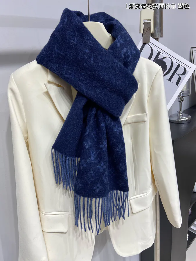 L Gradient Monogram Double sided Scarf Elegant and Trendy