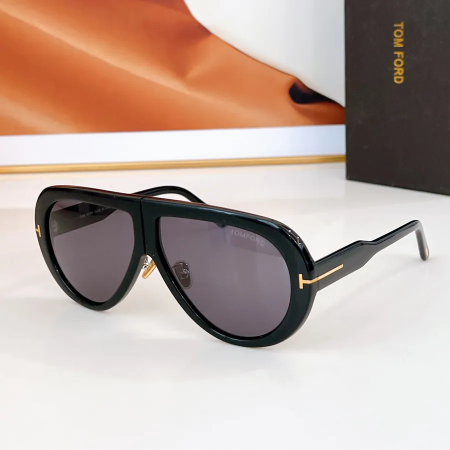 TOMFORD FT0836 Bucket Bag