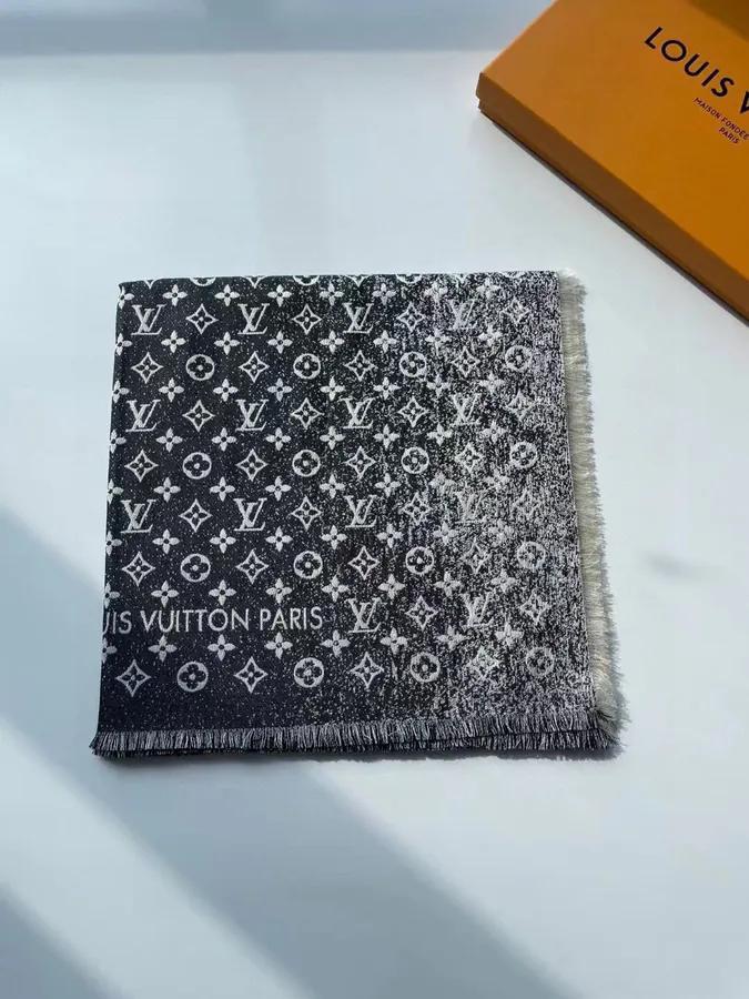 Luxury Shoulder Bag from Lu Jia, Featuring Gradient Monogram Pattern
