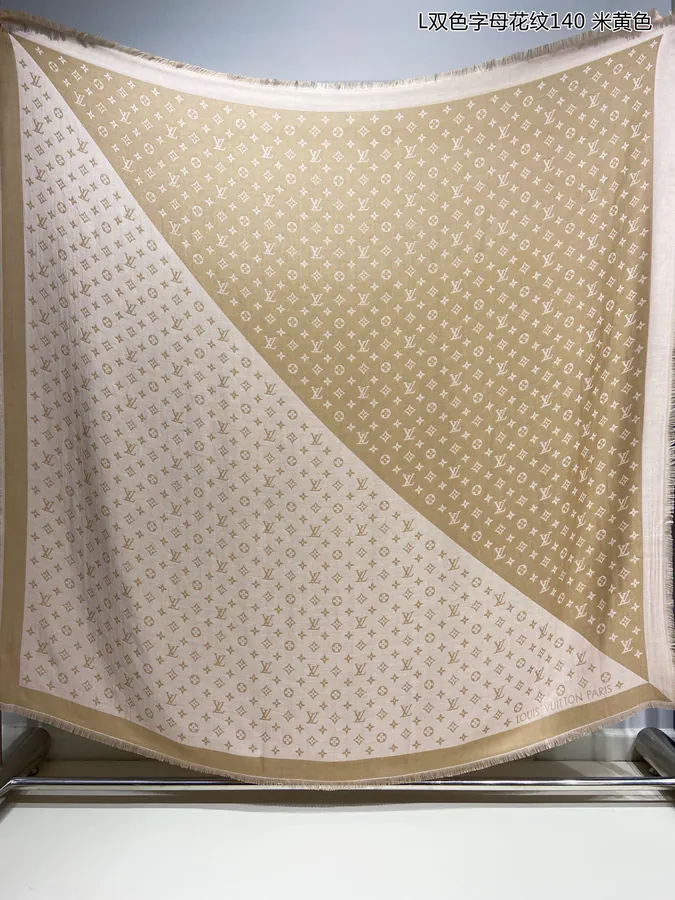 Louboutin Double Letter Pattern 140cm Square Scarf