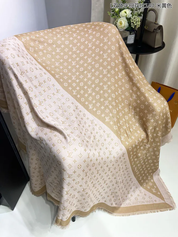 Louboutin Double Letter Pattern 140cm Square Scarf