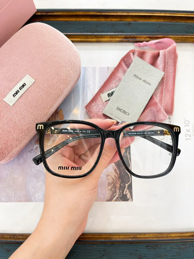 MIU MI* Sunglasses VMU 63ZS