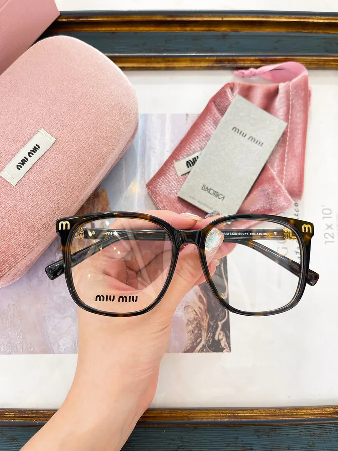 MIU MI* Sunglasses VMU 63ZS