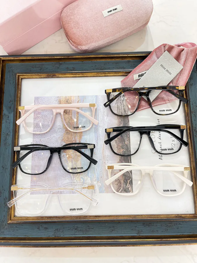 MIU MI* Sunglasses VMU 63ZS
