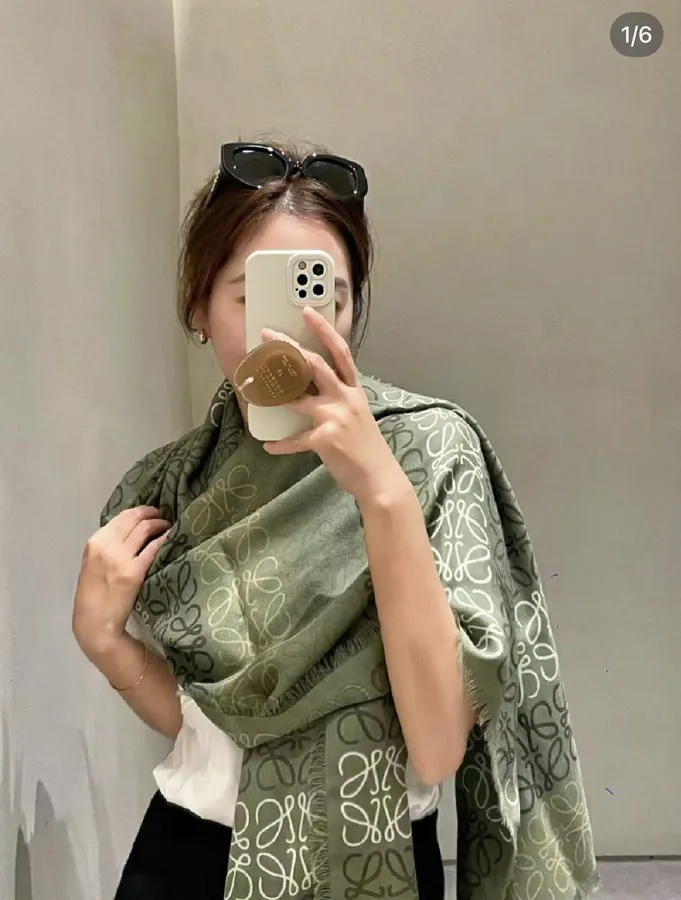 LW Multicolored Logo Scarf