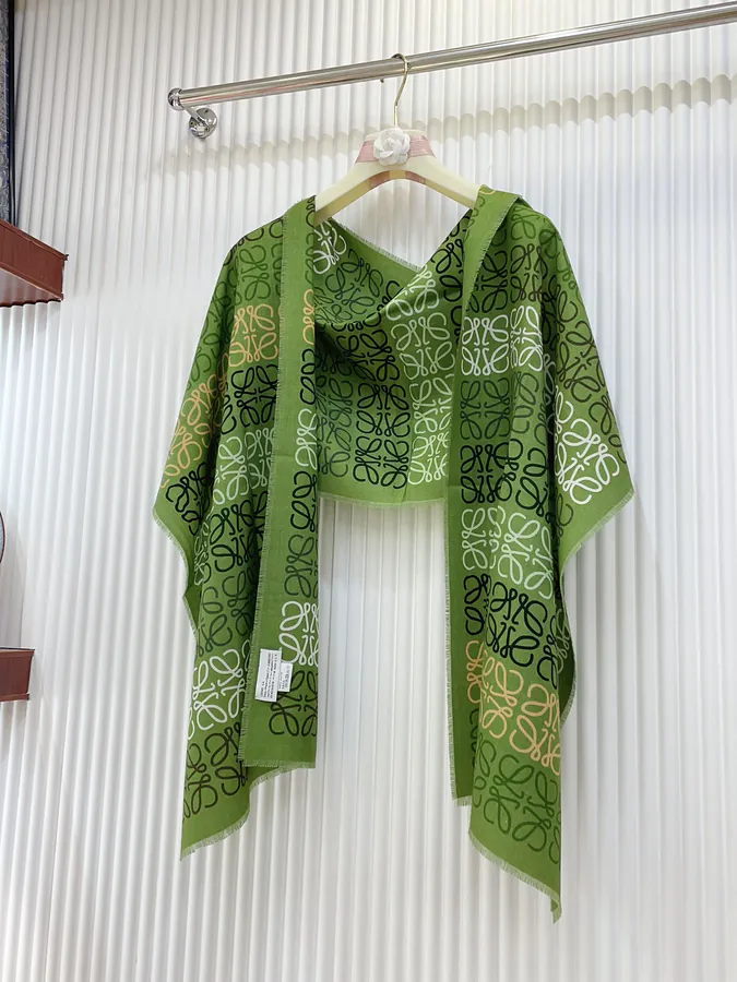 LW Multicolored Logo Scarf