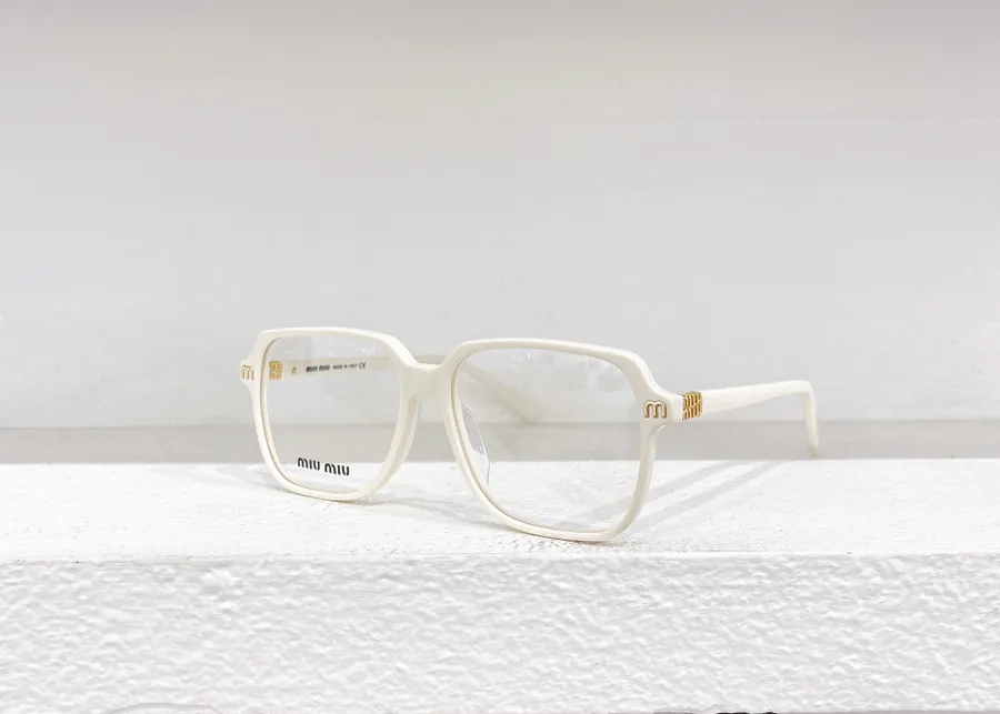 MIU MI* Sunglasses VMU 63ZS