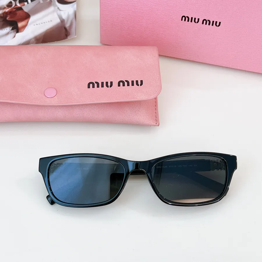 MIU MI* Bucket Bag