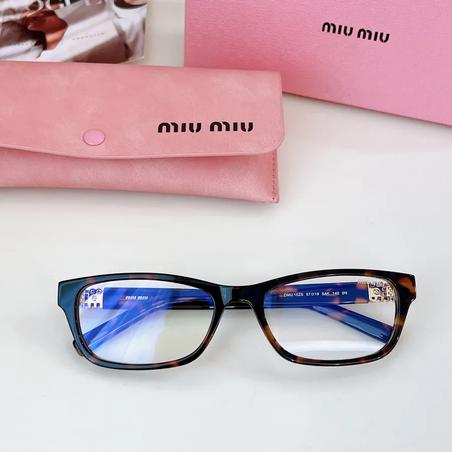 MIU MI* Bucket Bag