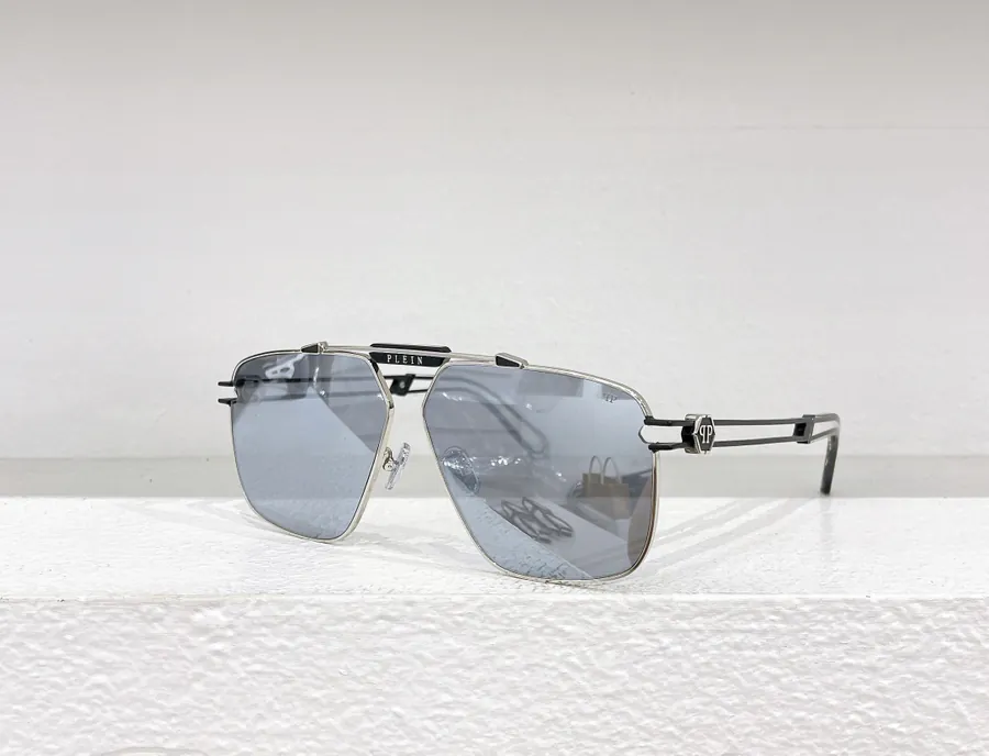 PHILIPP PLEIN Box with 18